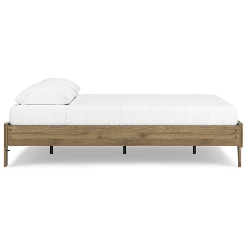 Signature Design by Ashley Deanlow Honey Platform Bed