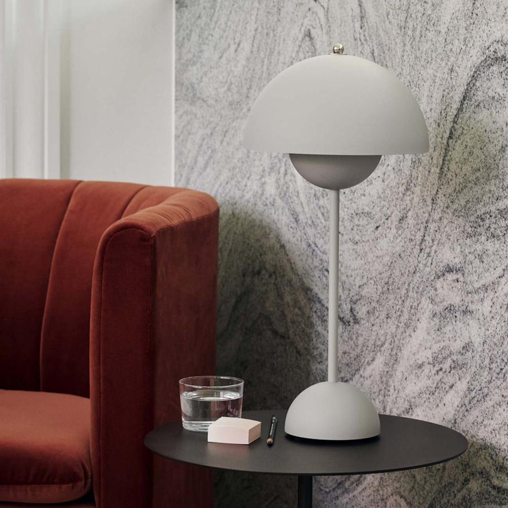 Flowerpot Table Lamp VP3