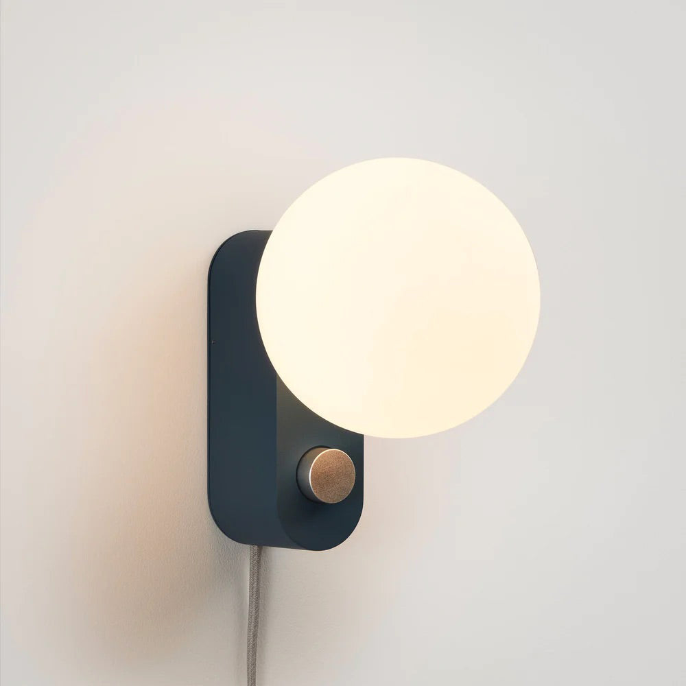 Alumina Table Lamp
