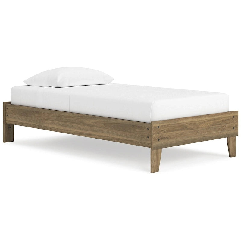 Signature Design by Ashley Deanlow Honey Platform Bed