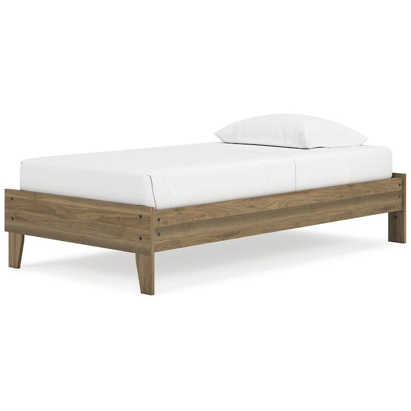 Signature Design by Ashley Deanlow Honey Platform Bed