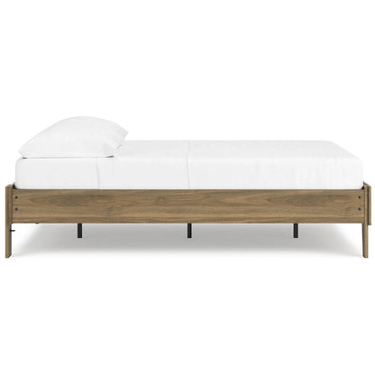 Signature Design by Ashley Deanlow Honey Platform Bed