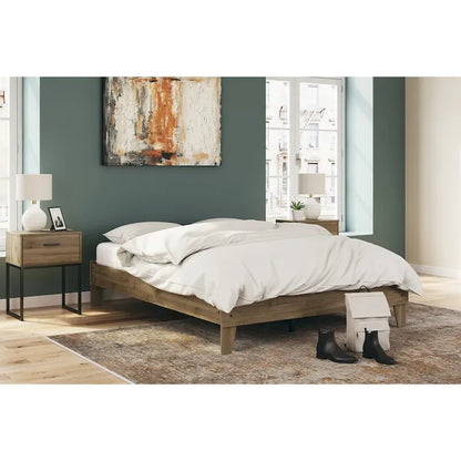 Signature Design by Ashley Deanlow Honey Platform Bed