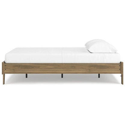 Signature Design by Ashley Deanlow Honey Platform Bed