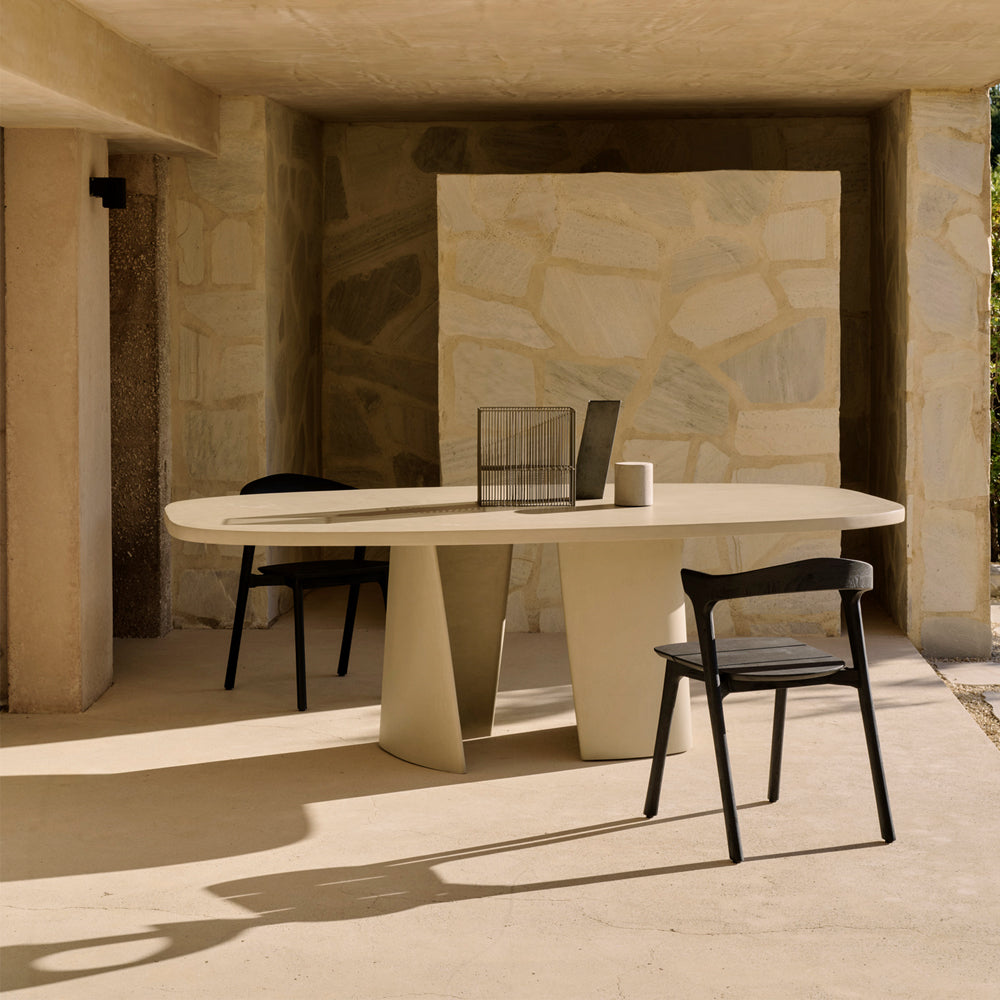 Canyon Outdoor Dining Table