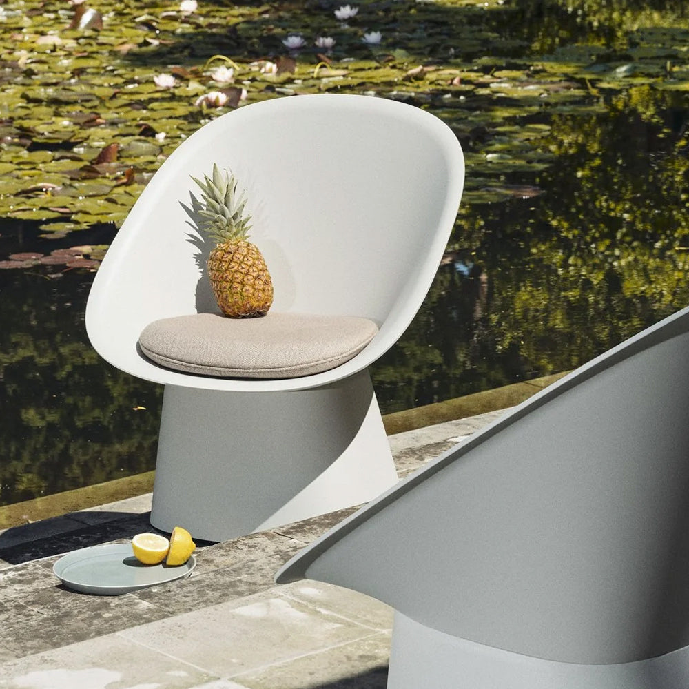 Zen Outdoor Lounge Chair